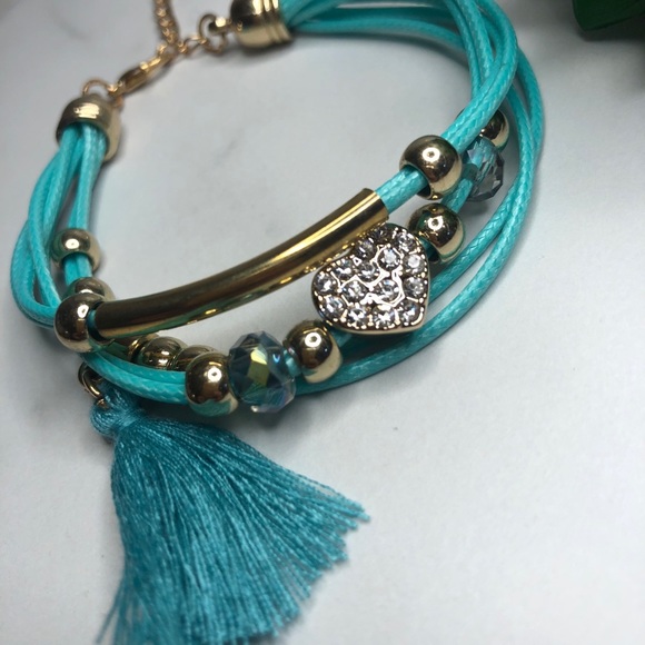 Beautiful teal banded bracelet with jeweled heart - Picture 11 of 11